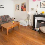 Charming Apartment Near Montmartre