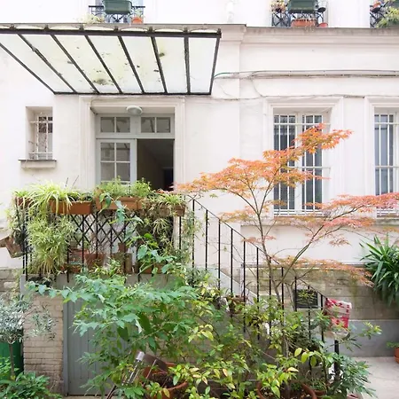 Apartment Charming Near Montmartre Paris